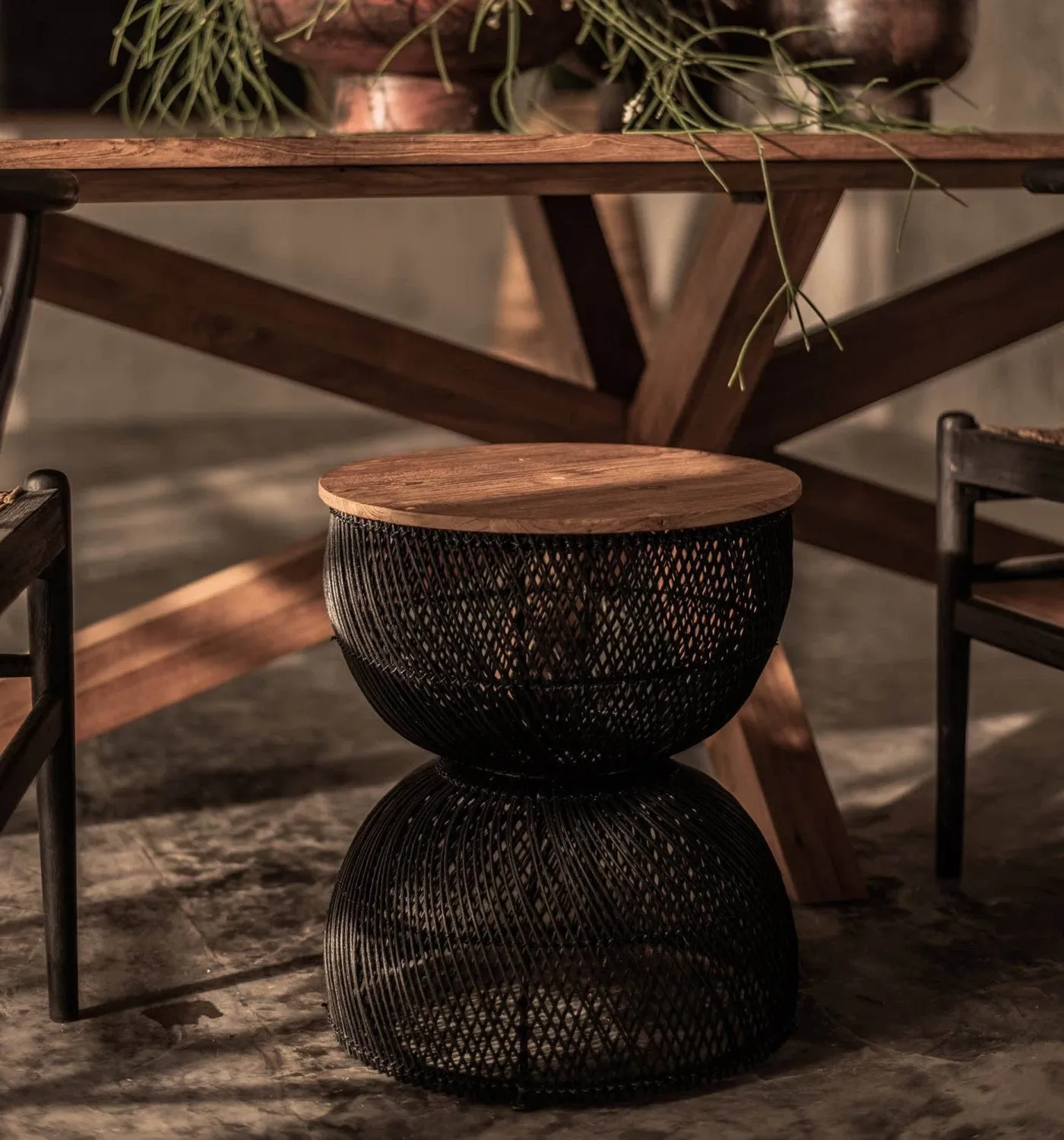 Bayan Wave Side Table - Black