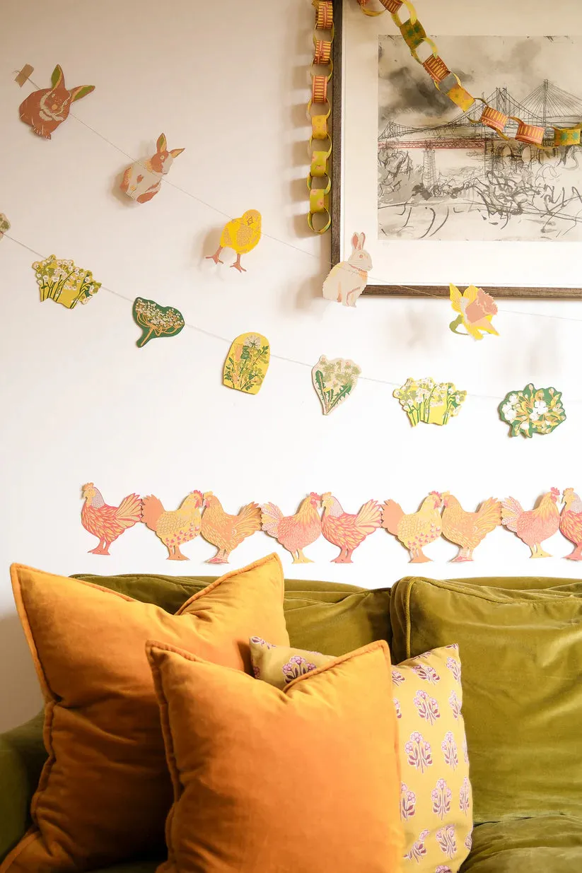 Chickens Concertina Garland