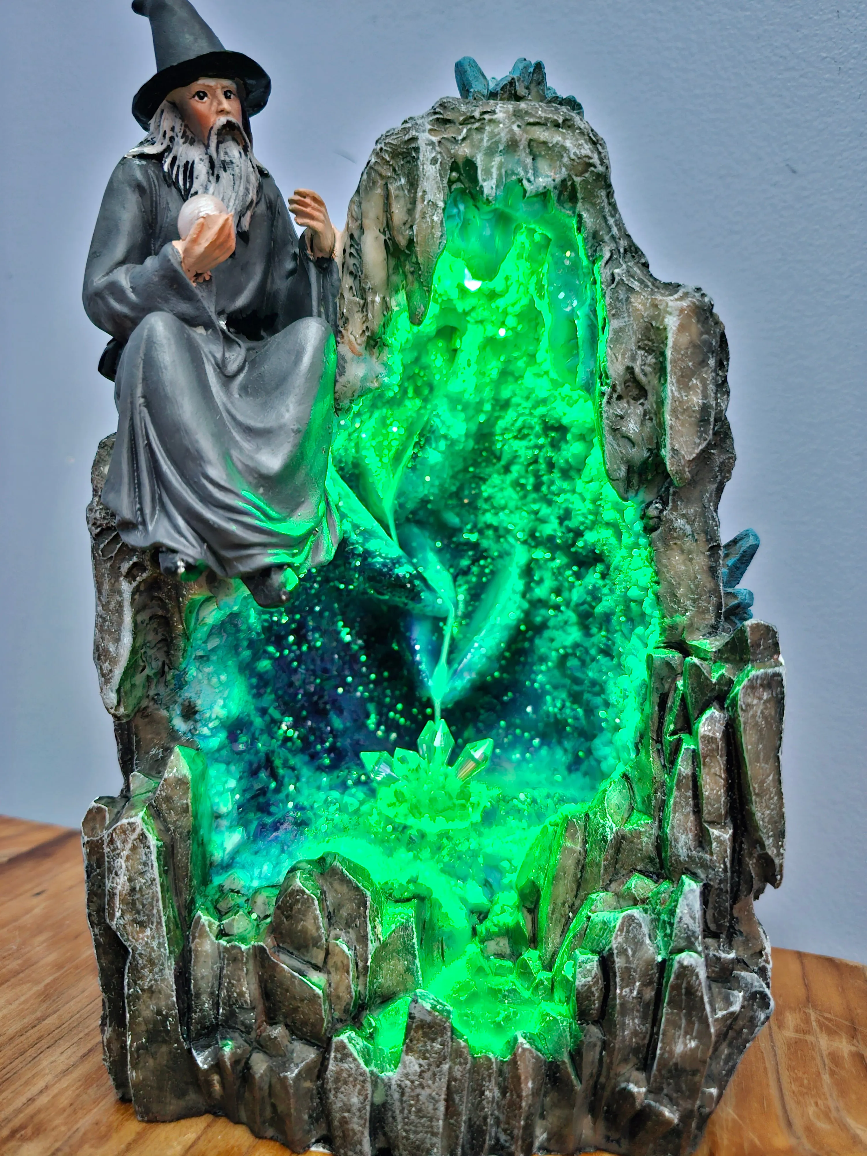 CRYSTAL WIZARD INCENSE CONE BURNER