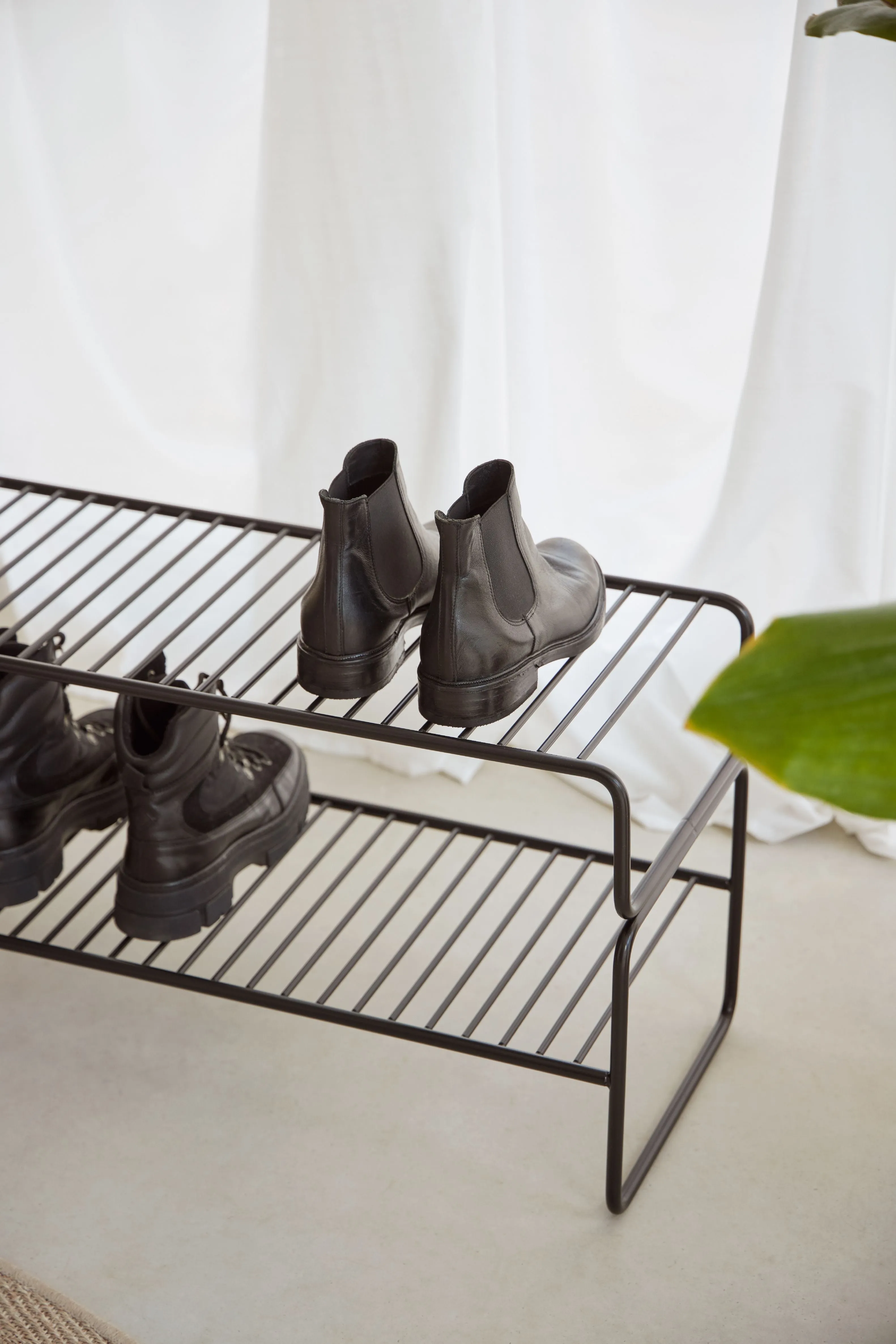 Cuero Shoe Rack