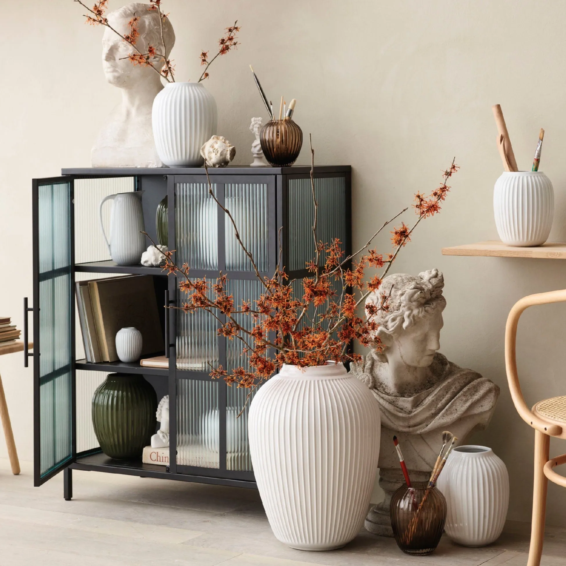 Hammershi Vase | Walnut