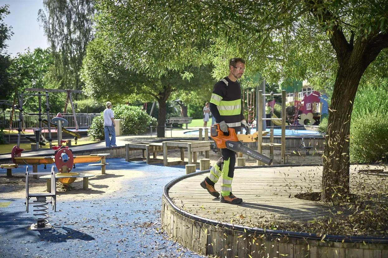 Husqvarna 530iB Cordless Leaf Blower