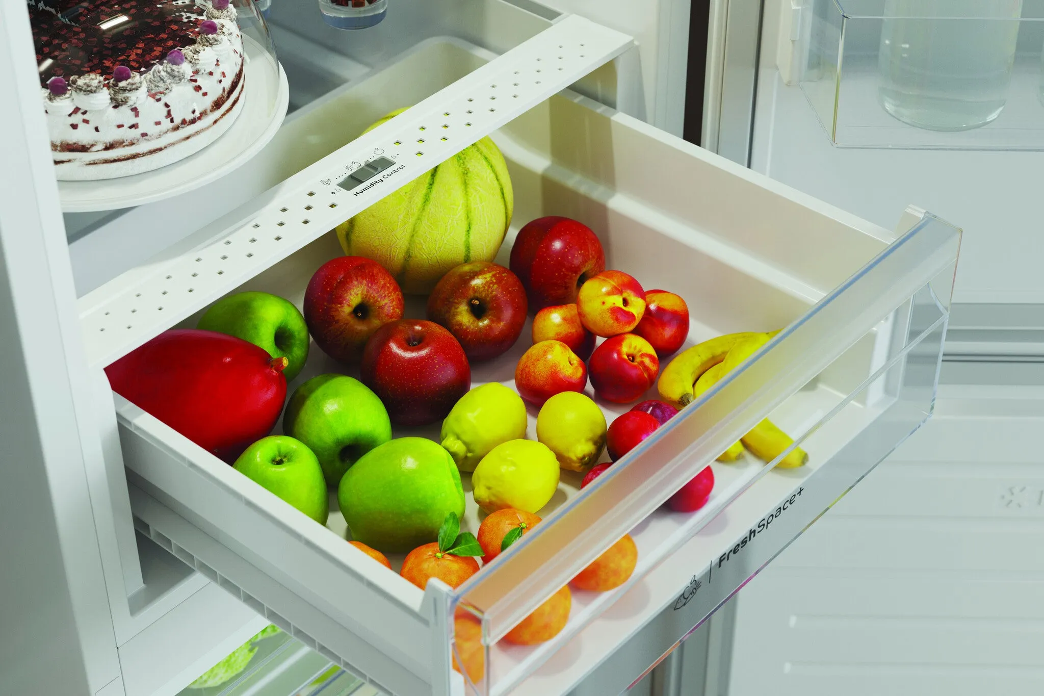 Indesit IBTNF 60182 W AQUA UK Freestanding 322L Fridge Freezer - White, E Rated