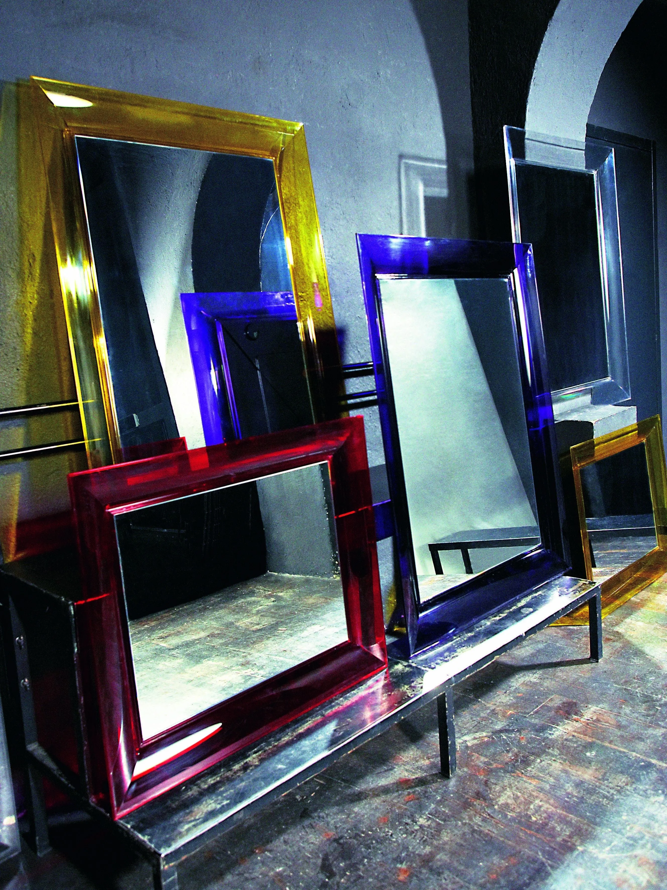 Kartell Francois Ghost Mirror 88x110 Cm, Black