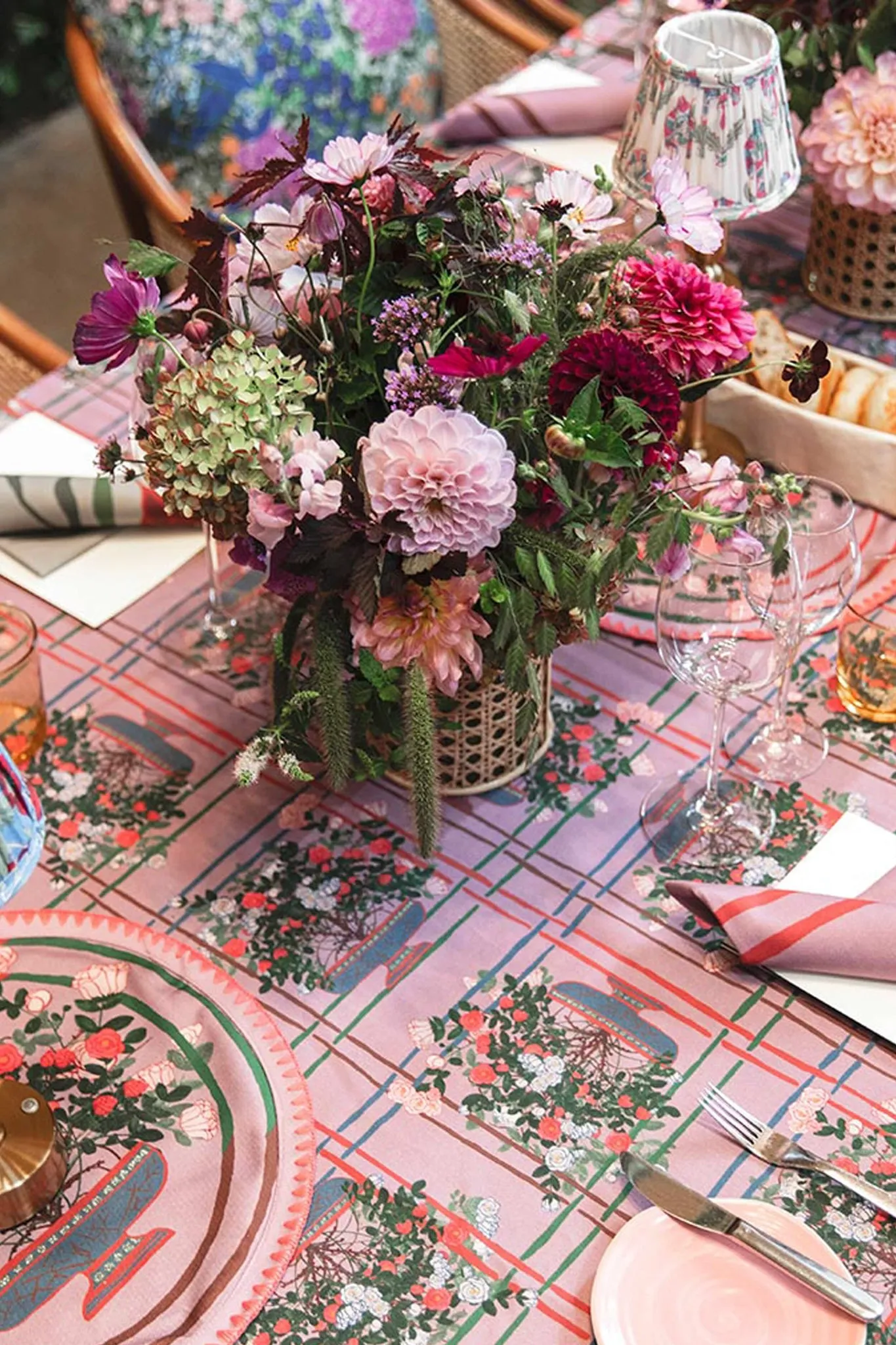 La Vie en Rose Tablecloth