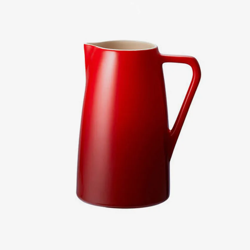 Le Creuset | Minimalist Pitcher