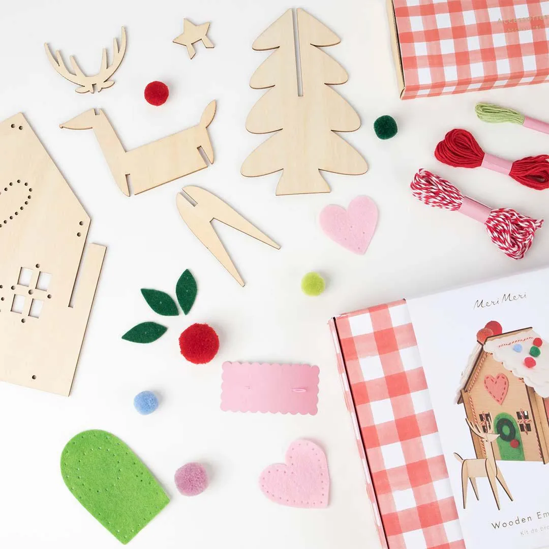 Meri Meri Christmas Gingerbread House Kit