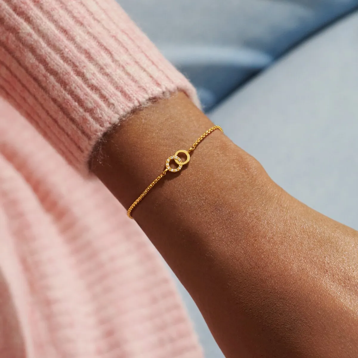 Mini Charms Pav Linked Circles Bracelet | Gold Plated