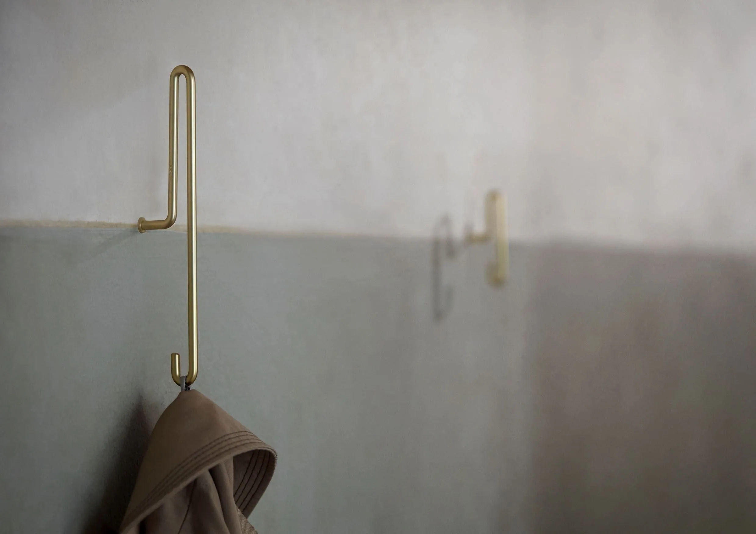 Moebe Wall Hook Large, Gold