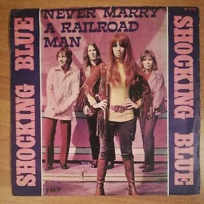 Never Marry A Railroad Man / Roll Engine Roll