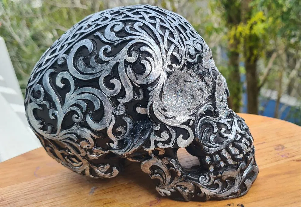 PAINTED CELTIC SKULL