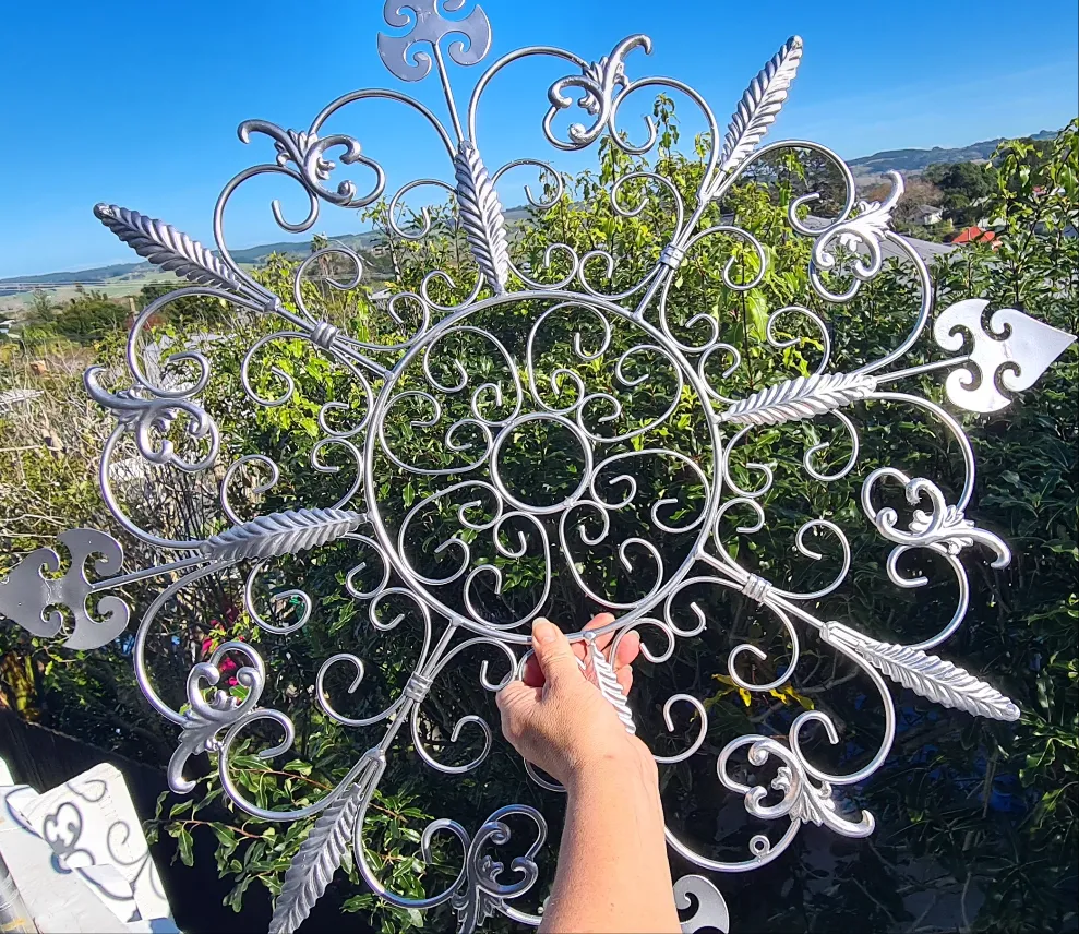 SILVER METAL WALL ART