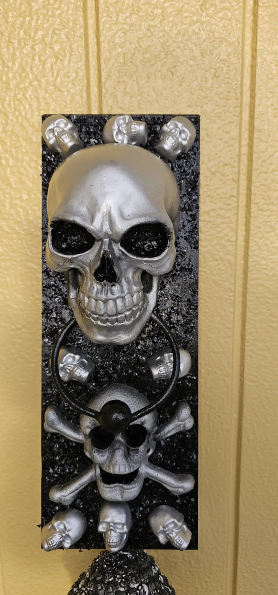 SKULL DOOR KNOCKER
