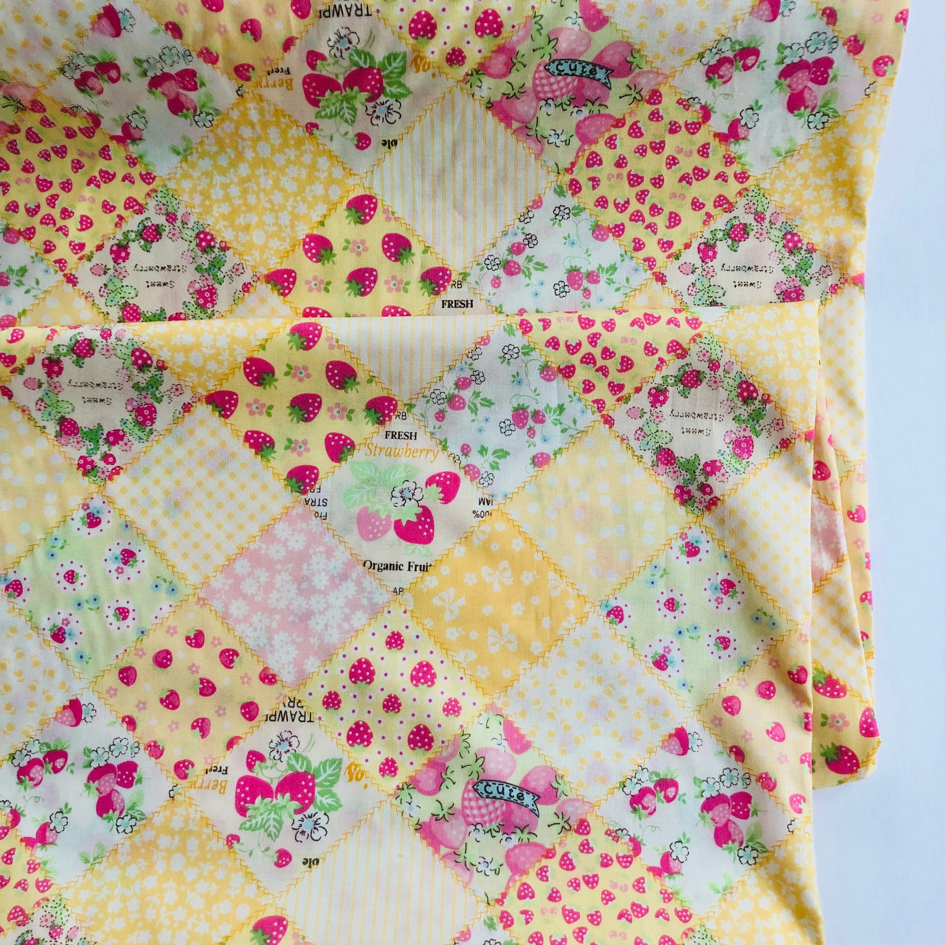 Strawberry Party - Yellow - Atsuko Matsuyama - 30's Collection - Yuwa